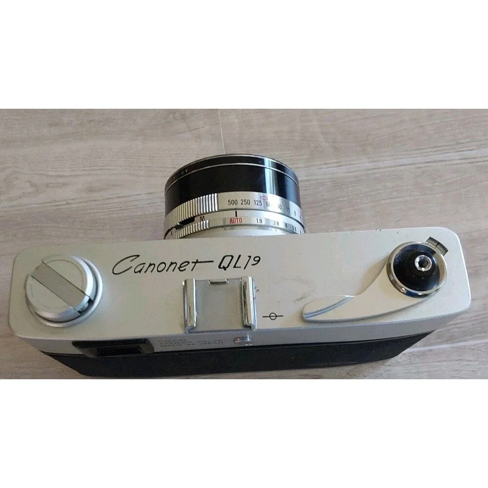 Canon Canonet QL19 35mm Film Camera With 45mm f1.9 Lense Original Case Vintage